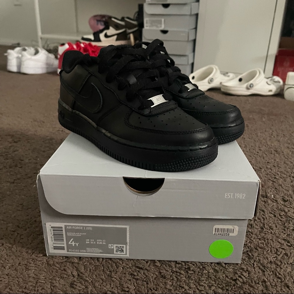 Black Air Force 1s